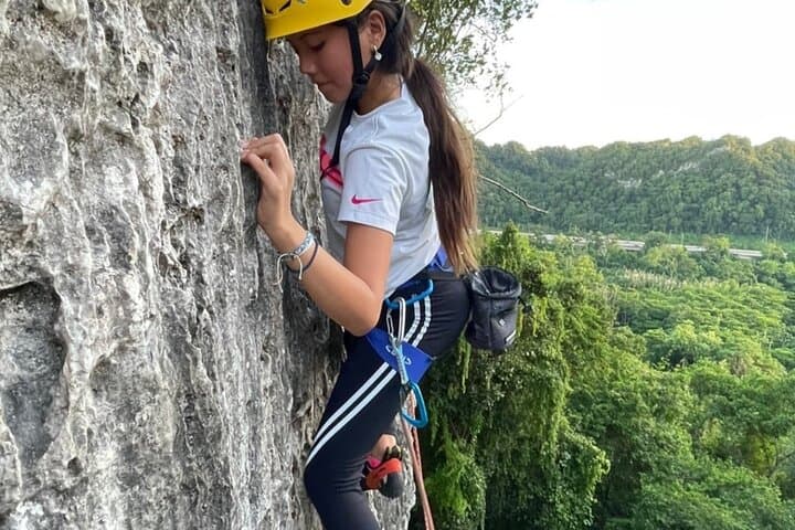 Rock Climbing in Puerto Rico’s Northern Karst: Guided Climbs at Roca Norte photo 2