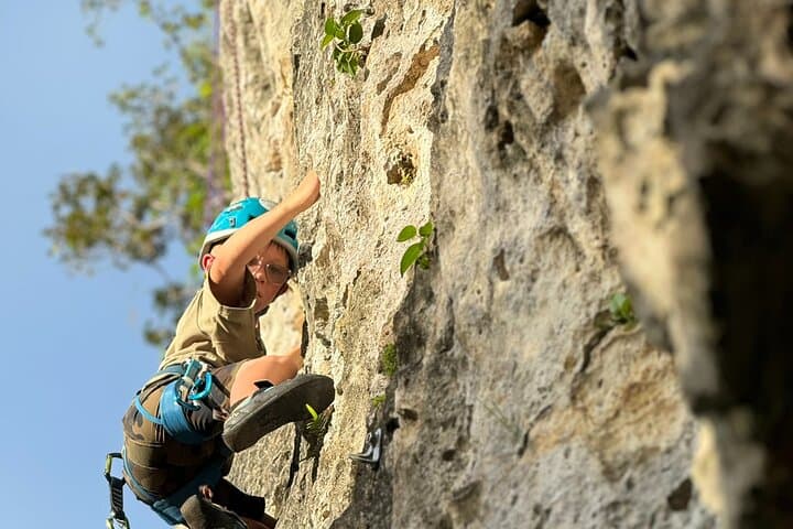 Rock Climbing in Puerto Rico’s Northern Karst: Guided Climbs at Roca Norte photo 3