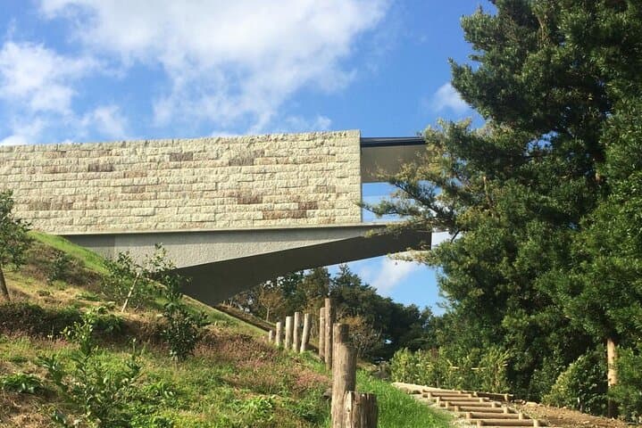 Hakone Onsen & Enoura Observatory: Private Full-Day Tour from Tokyo photo 4