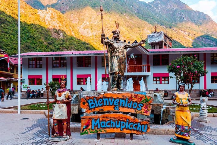 Private Luxury Machu Picchu Day Tour with Buffet Lunch and Scenic Train photo 6