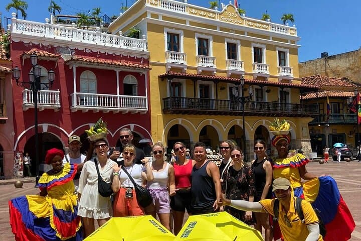 Getsemaní Mural & Graffiti Walking Tour — Cartagena Street Art Highlights photo 3