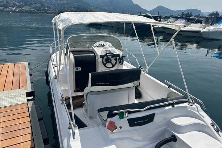 Private Speedboat Tour on Lake Como from Lecco — 1-Hour Scenic Boat Charter photo 2