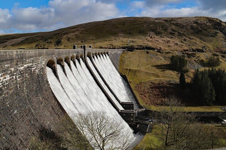 Wales Road Trip Playbook: Cardiff to Brecon Beacons and Snowdonia Self-Guided Itinerary photo 5