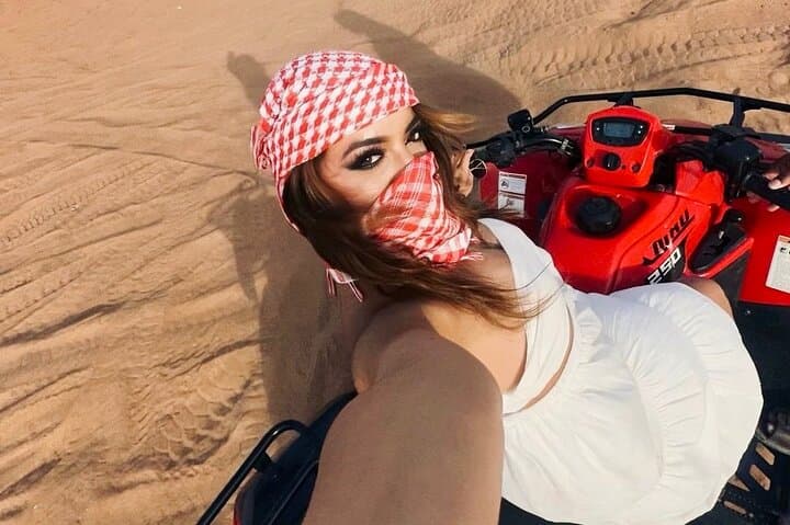 Dubai Red Dunes Safari: Dune Bashing, Sandboarding & Desert BBQ photo 3