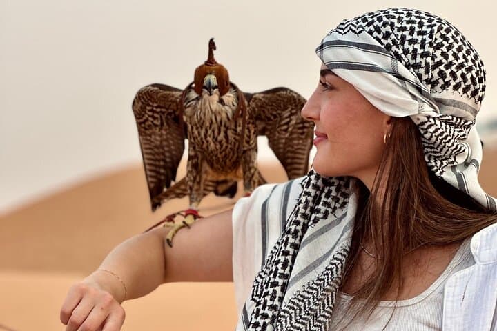 Dubai Red Dunes Safari: Dune Bashing, Sandboarding & Desert BBQ photo 4