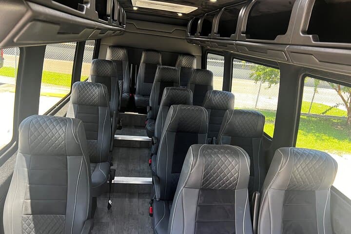 Private 11-Passenger Executive Van — New Orleans Airport Transfer photo 2