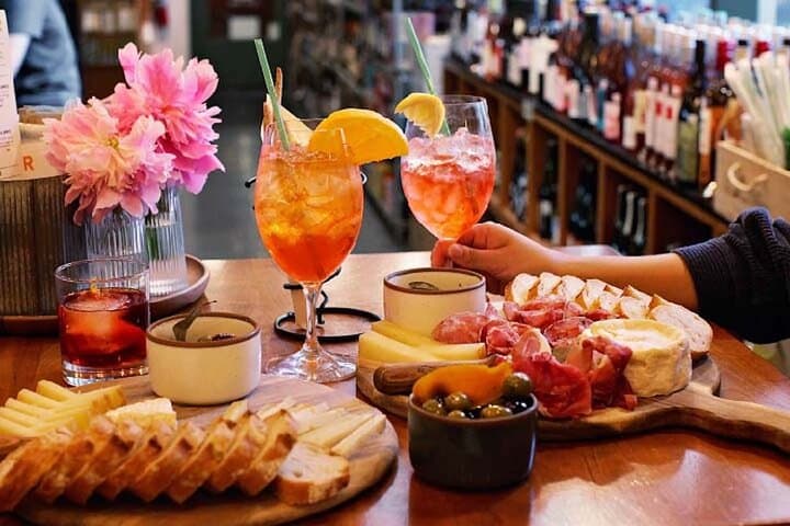 Seattle Wine, Bread, Cheese & Chocolate Walking Tour photo 4