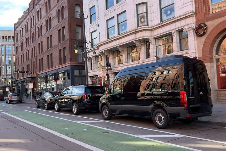 Denver Airport to Breckenridge & Keystone Private Shuttle — Door-to-Slope Transfers
