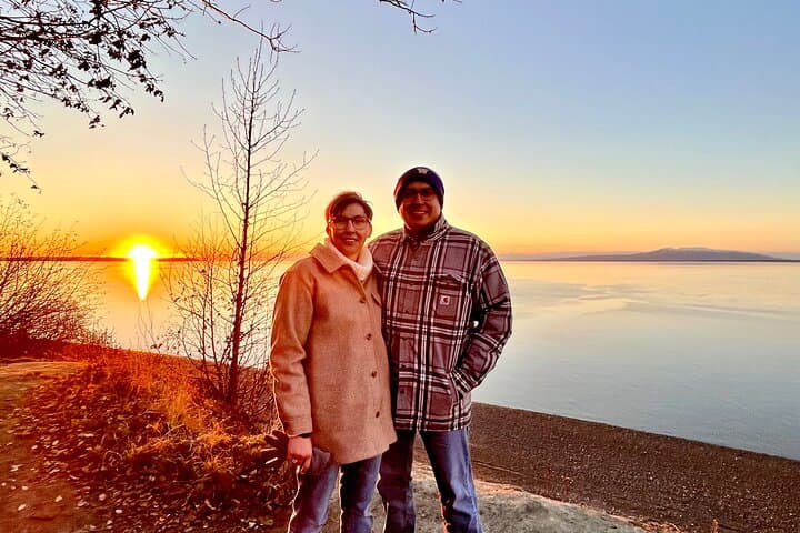 Anchorage Winter Wildlife & Sunset Tour: Turnagain Arm to AWCC photo 3