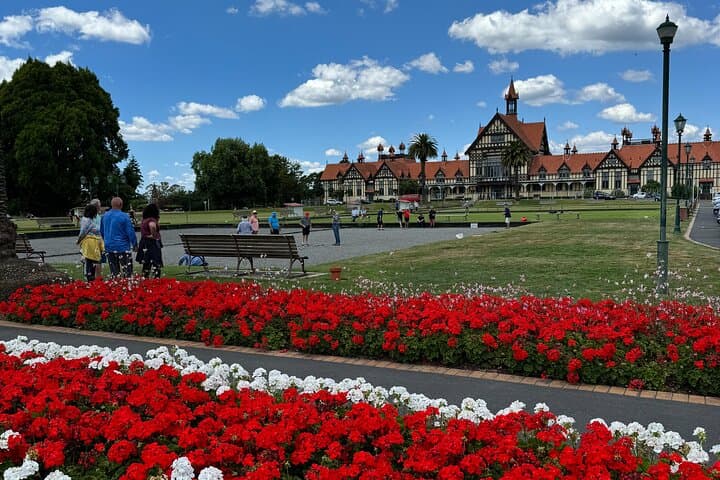 Two-Day Private North Island Highlights from Hamilton: Tauranga, Rotorua and Taupō photo 6