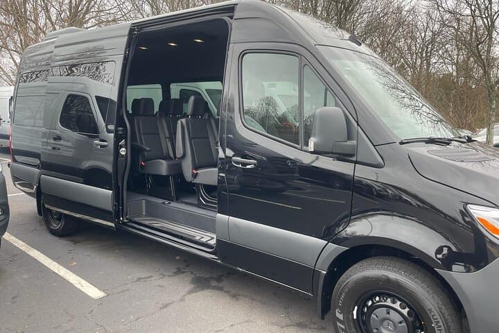 Private Transfer from Ronald Reagan National Airport (DCA) to Washington DC photo 6