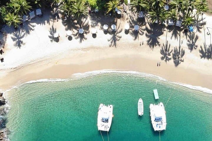 Private Yacht Puerto Vallarta — Snorkel, Paddleboard & Sunset Cruise in Banderas Bay photo 4