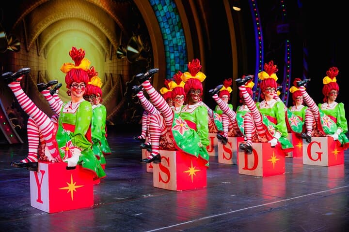 Radio City Christmas Spectacular and 90-Minute Statue of Liberty Harbor Cruise photo 6
