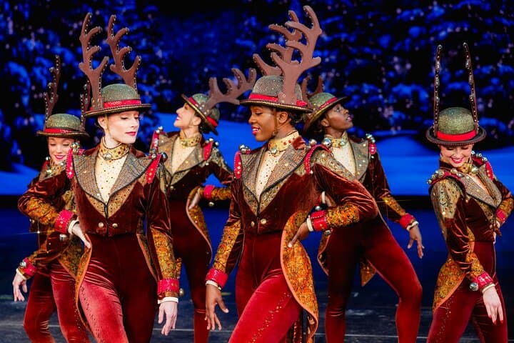 Midtown Holiday Night: Radio City Christmas Spectacular & Empire State Building Observatory