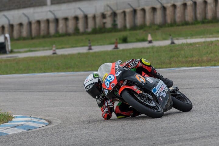 Learn to Ride at Pista Moscufo: Beginner Motorcycle Course in Abruzzo
