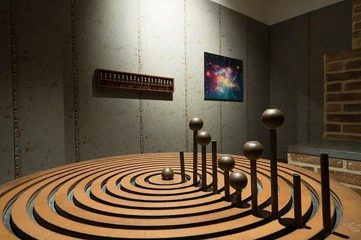 Escape Room in the Heart of Lisbon — Escape Hunt Experience photo 2