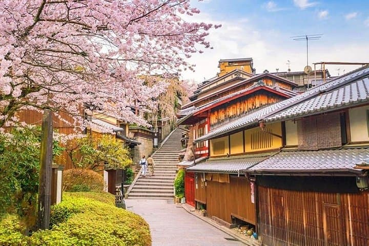 Full-Day Kyoto: Kinkaku-ji, Kiyomizu-dera & Matcha Tea Ceremony photo 2