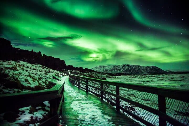 7-Day Iceland Ring Road and Snaefellsnes Tour — Waterfalls, Glaciers & Geothermal Baths