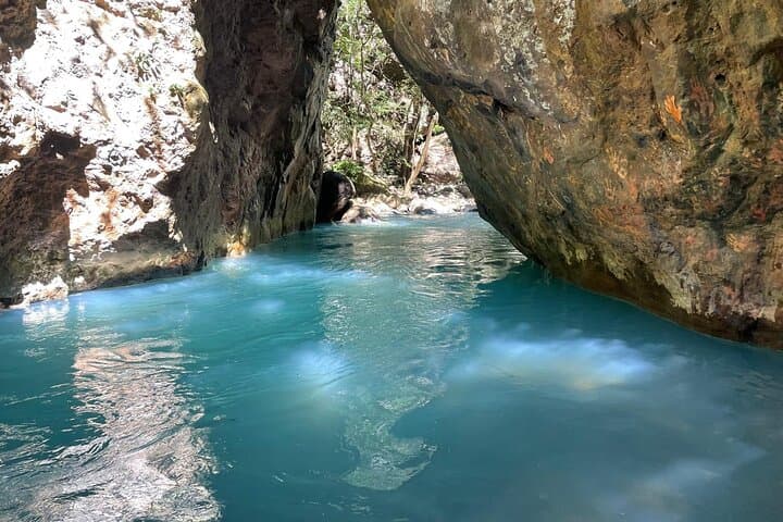 Hike to La Leona Waterfall: Turquoise Pools & Canyon Trek from Liberia photo 6