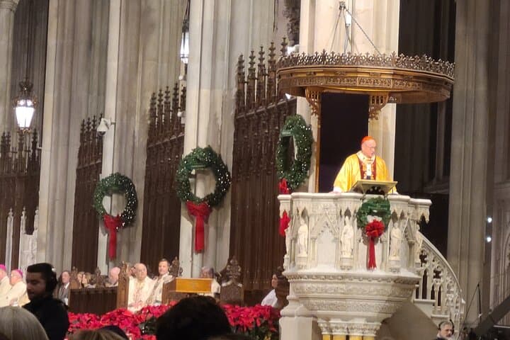 St Patrick's Cathedral Official Holiday Audio Tour — NYC Holiday Visit photo 2