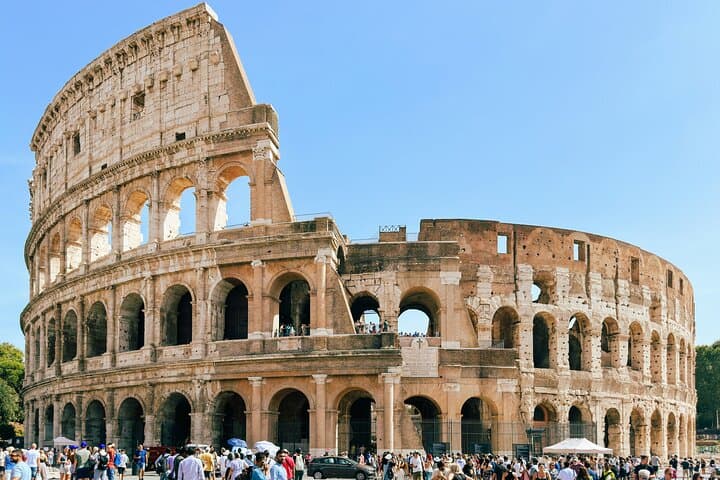 Colosseum Arena Private Guided Tour — VIP Arena Access & Palatine Hill photo 4