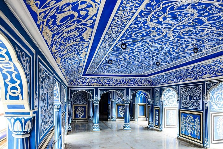 Private Jaipur Day Tour from Delhi — Luxury Car, City Highlights in One Day photo 2