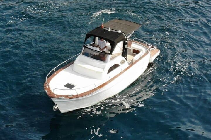Private Boat Tour Sorrento to Positano and Amalfi — Amalfi Coast Day Cruise photo 6