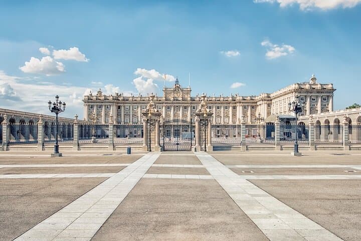 Royal Madrid Walking Tour: Royal Palace, Plaza Mayor & Mercado San Miguel photo 3