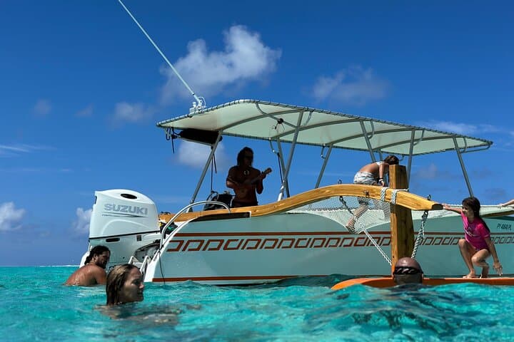 Bora Bora Full-Day Lagoon Tour with Motu BBQ and Snorkeling