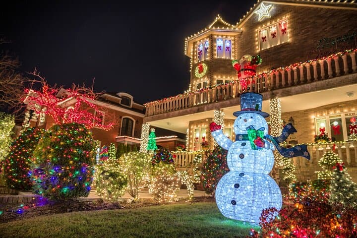 Dyker Heights Holiday Lights Express: Luxury Bus Tour from Times Square photo 2