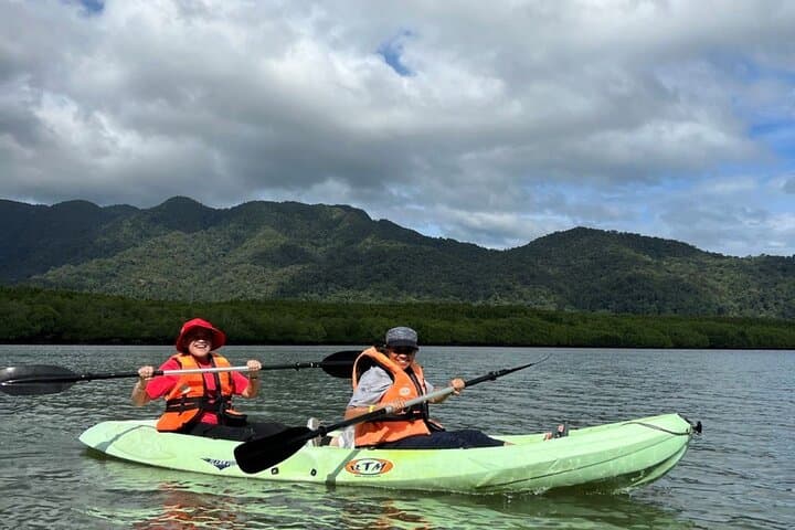 Mangrove Kayaking Tour in Langkawi: Kubang Badak Mangrove & Gua Pinang photo 1