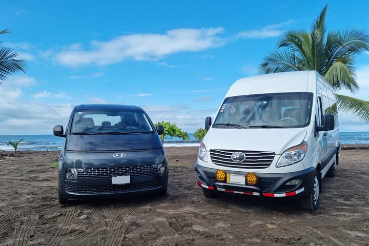 Private Transfer from SJO to Manuel Antonio with Crocodile Bridge Stop photo 2