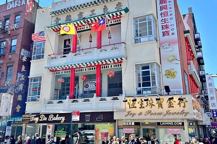 Five Points-to-Chinatown Audio Walking Tour: Historic NYC Slums, Food & Gangland Stories photo 3