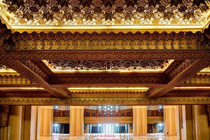 Casablanca Highlights: Hassan II Mosque, Old Medina & Corniche Half-Day Tour