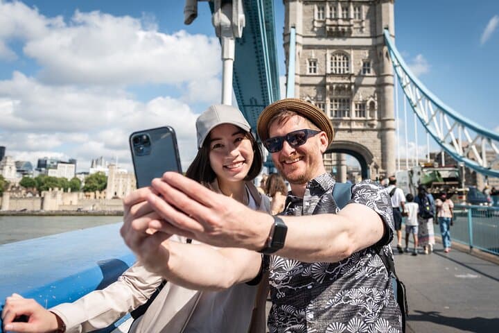 Tower Bridge & London Highlights: Private 5-Hour Walking Tour photo 2