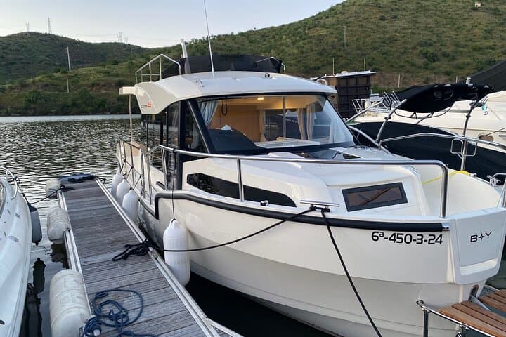 Private Upper Douro Boat Trip with Skipper — Pocinho, Valeira & Barca d'Alva