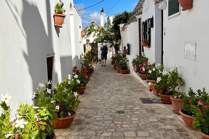 Full-Day Tour to Alberobello & Matera from Bari — Trulli, Sassi and Polignano photo 4