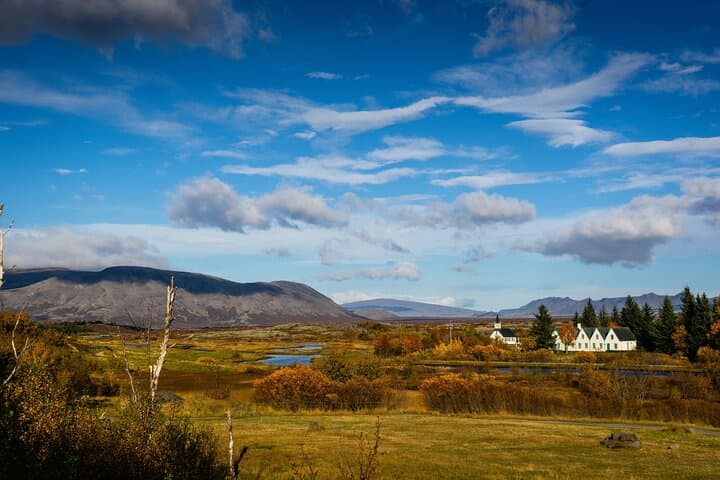 Private Golden Circle Tour — Thingvellir, Geysir, Gullfoss & Kerið in One Day photo 3