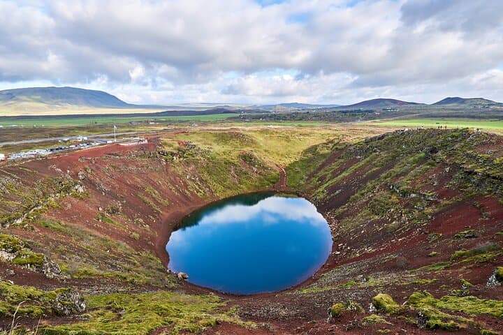 Private Golden Circle Tour — Thingvellir, Geysir, Gullfoss & Kerið in One Day photo 5