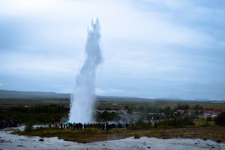 Private Golden Circle Tour — Thingvellir, Geysir, Gullfoss & Kerið in One Day