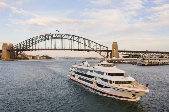 Sydney Harbour Lunch Cruise: Scenic 1.5–3 Hour Cruise with Opera House & Bridge Views