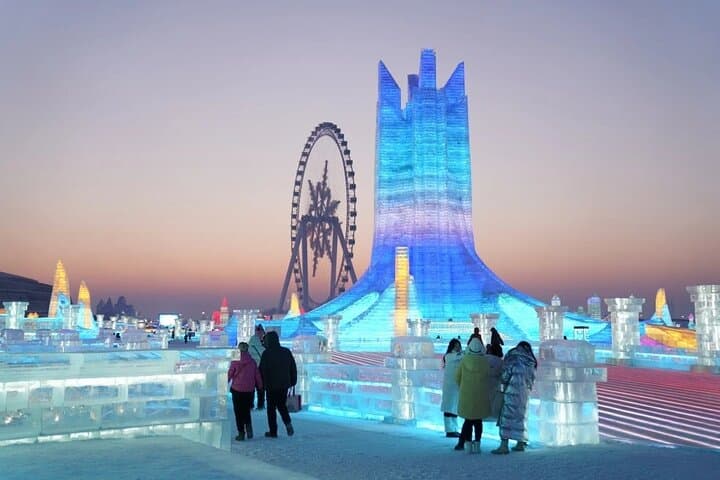 Harbin Ice and Snow World: Entry Ticket + One-Way Hotel Transfer photo 2