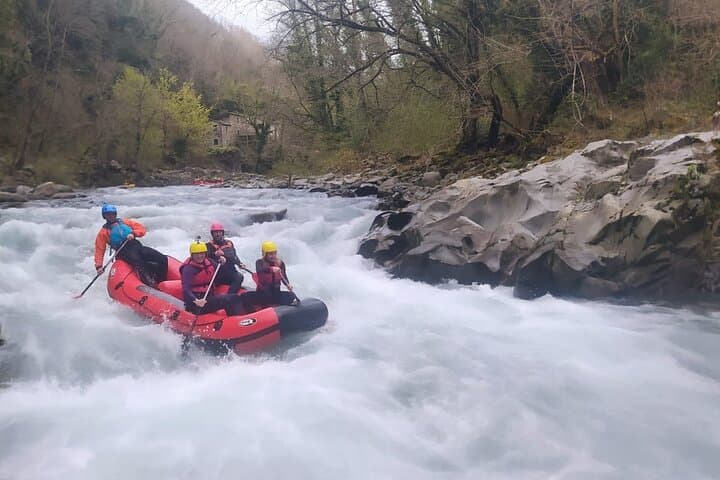 2.5-Hour Rafting Adventure in Tuscany: Rapids, Slides and River Forests photo 3