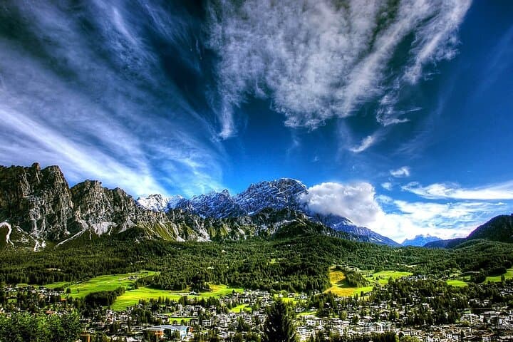 Dolomites Day Trip from Venice — Cortina, Lake Misurina & Alpine Panoramas photo 4