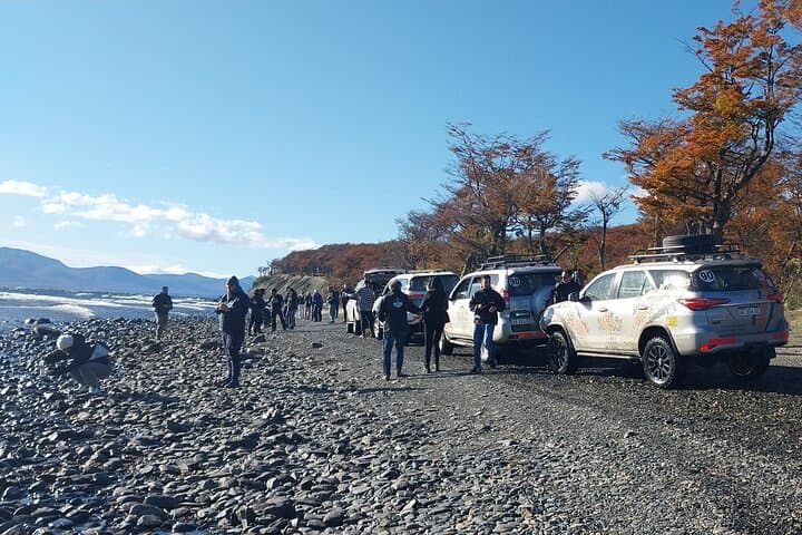 4x4 Off‑Road Adventure to Lago Escondido & Khami (Fagnano) — Day Tour from Ushuaia photo 4