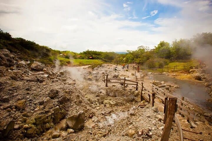 Hot Springs & Llanos de Cortés: Volcano, Waterfalls & Mud Baths from Liberia photo 3