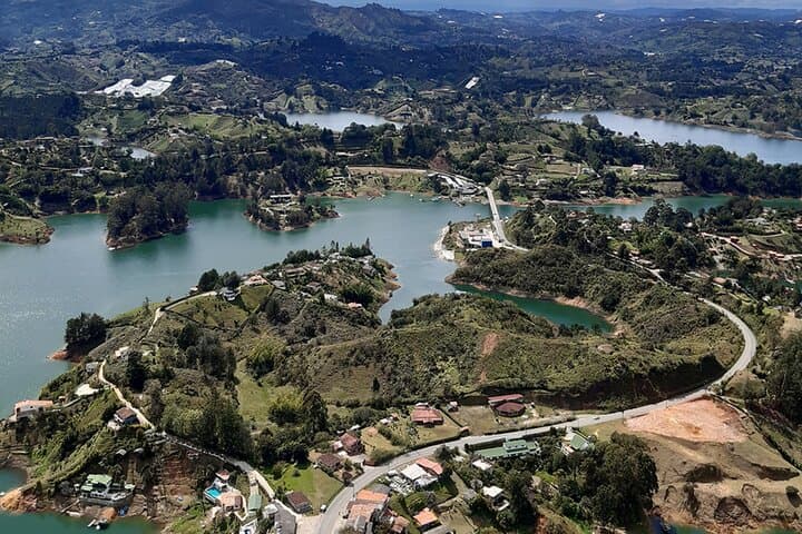 Climb El Peñol and Explore Guatapé: A Day Trip from Medellín photo 5