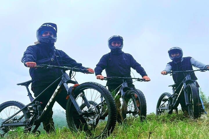 Downhill Mountain Bike Tour to La Carbonera — Salento Wax Palm Ride photo 2