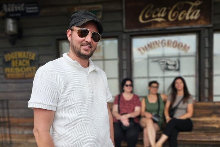 Nashville to Jack Daniel's Distillery: Private Tesla Chauffeur Day Trip photo 4