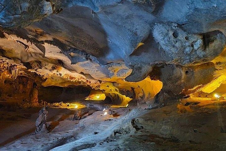 2-Day Bai Tu Long Bay Cruise: Kayak, Thien Canh Son Cave & Overnight from Hanoi photo 2